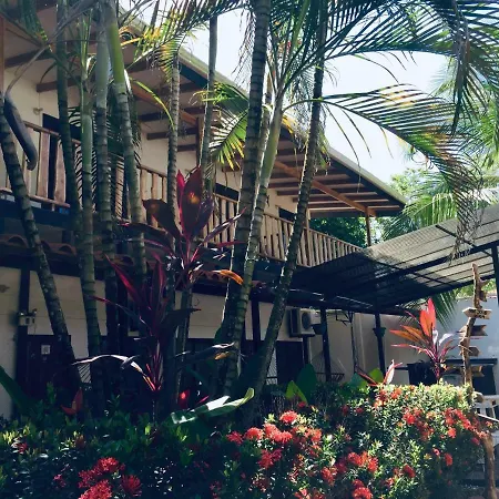 Beach Break Surf Hostel-2