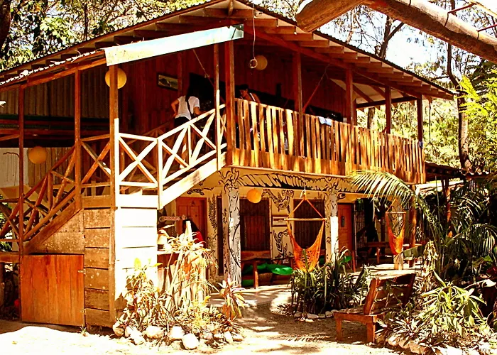 Casa Del Mar Surf Destiny Hostel Playa Santa Teresa 